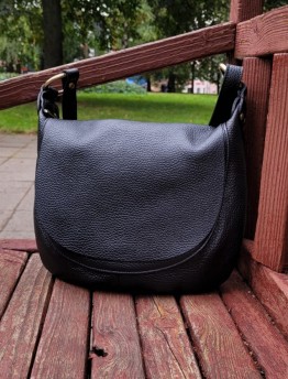 Сумка женская из натуральной кожи Genuine Leather черная полукруг, мягкая, мини