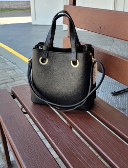 Сумка женская из натуральной кожи классическая Genuine Leather черная